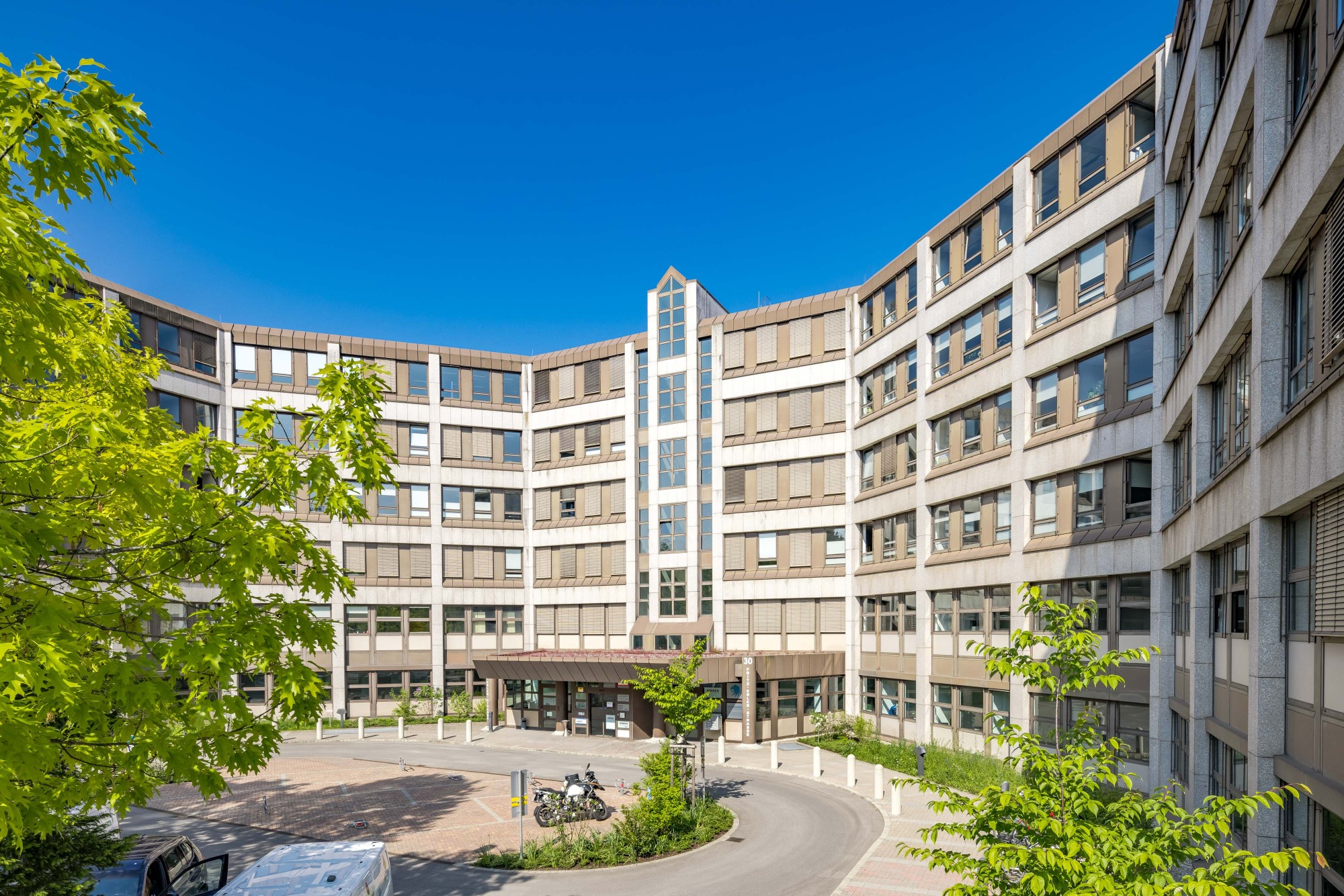 Thomas-Dehler-Straße 25, München